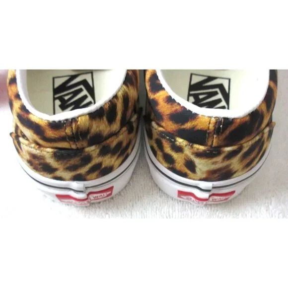 Vans Women's Classic Slip On Leopard Black True White Canvas Shoes Sizes NIB - Picture 5 of 5